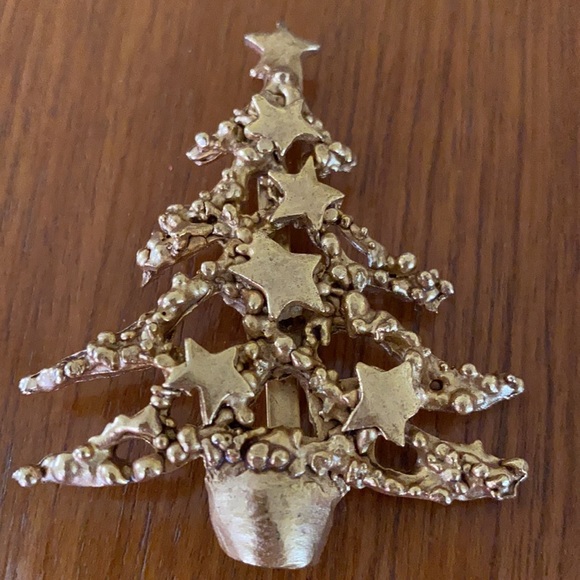 Gold Tone Christmas Brooch - Picture 4 of 5
